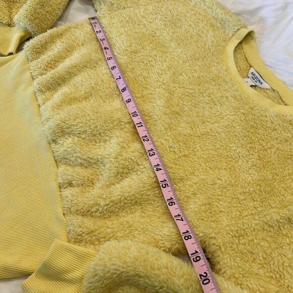 NWT Arizona Jean Co Women's Yellow Fleece Cropped Pullover Jacket Size Small - Picture 3 of 9